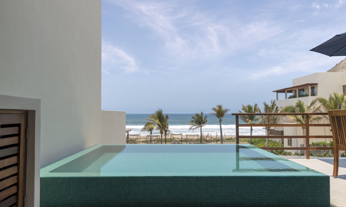 Zihuatanejo Apartment | Marea Beachfront Villas
