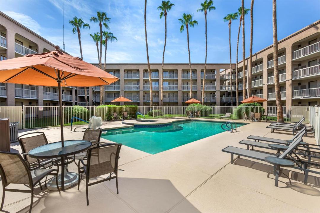 Thunderbird Industrial Airpark Hotel | Best Western Plus Scottsdale Thunderbird Suites