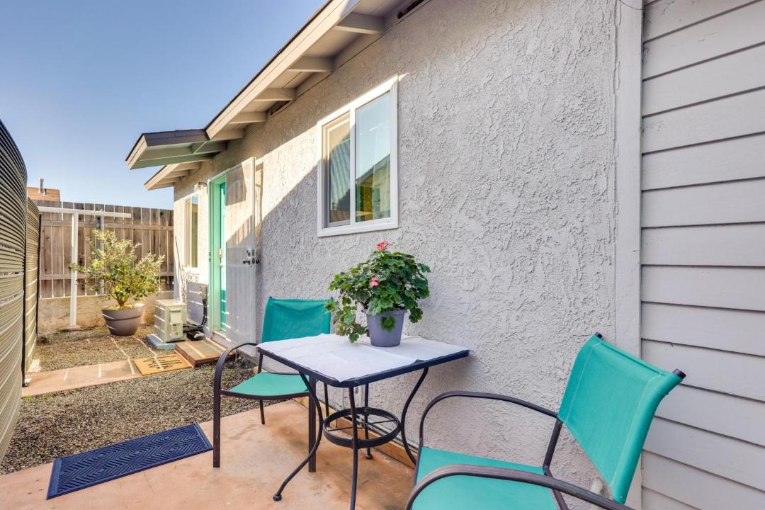 Carpinteria House | Quiet Carpinteria Cottage By Town & Beaches