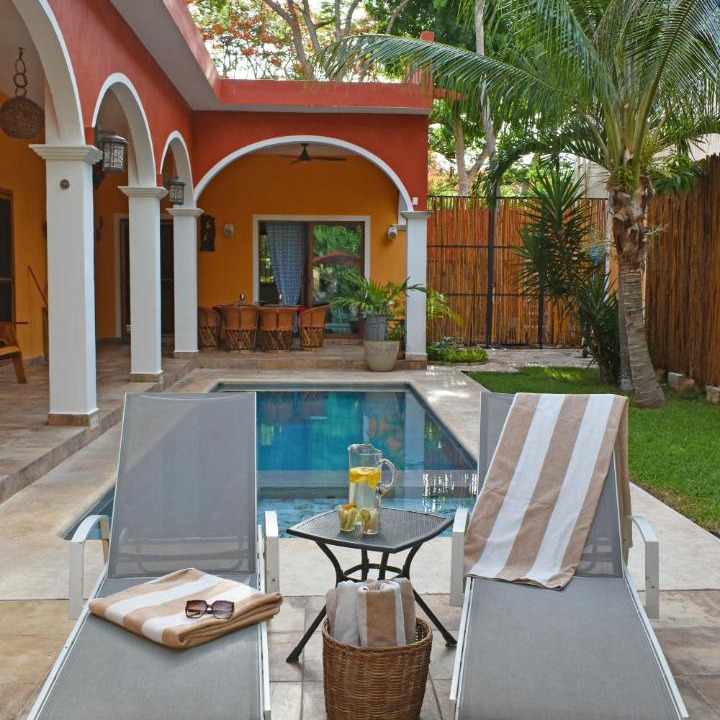 Valladolid Villa | VILLA UNAHANA