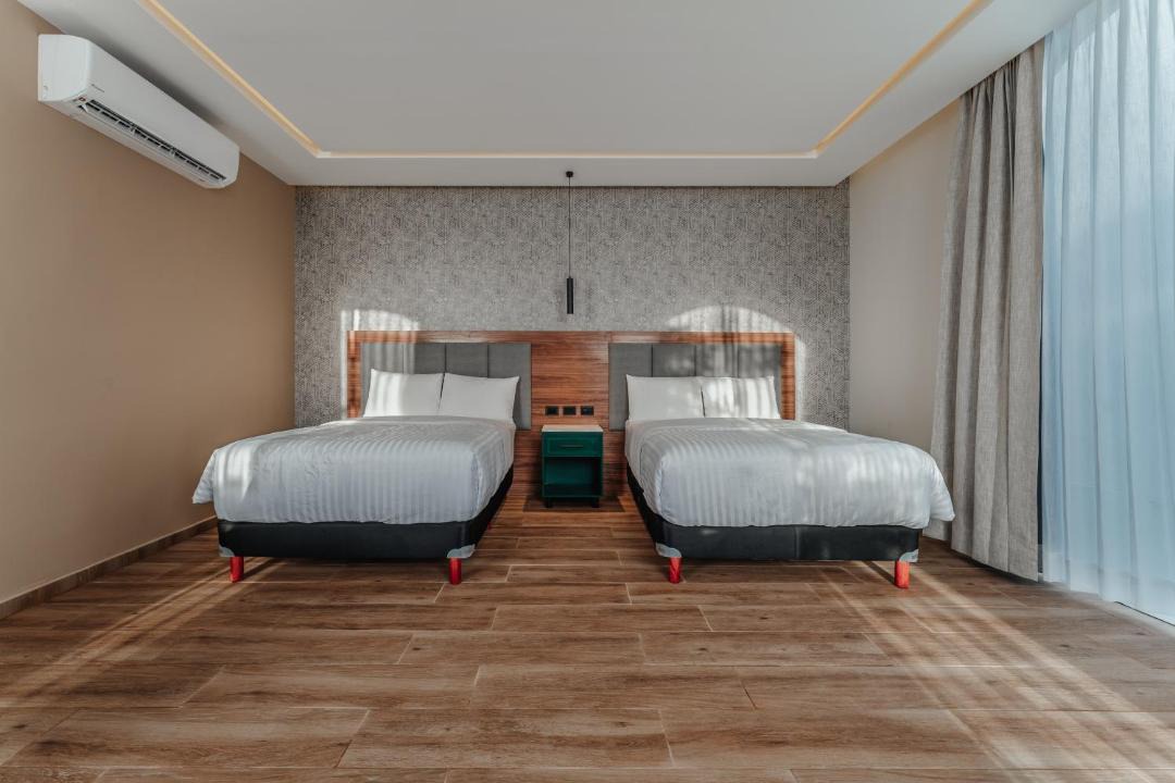 Zona Paseo Montejo Hotel | Hotel Chariot
