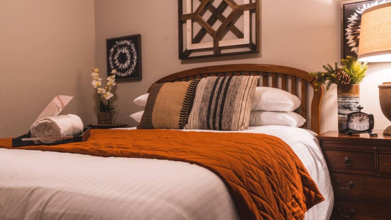 Photo of Bedroom in Tahoe Valley