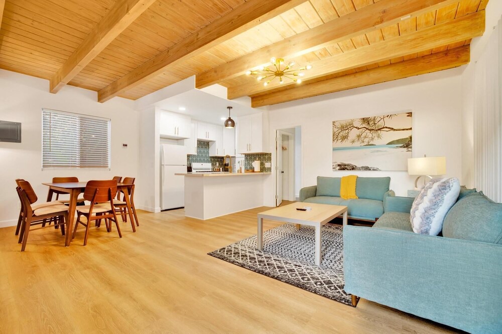 Photo of Livingroom in Carlsbad Village