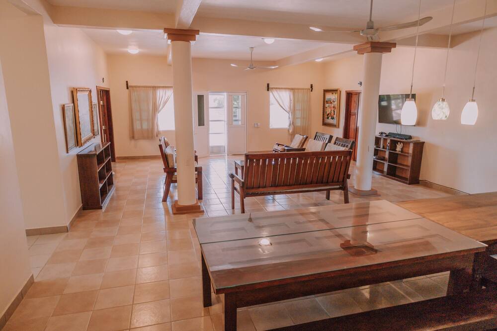 Photo of Livingroom in Santa Maria Tonameca