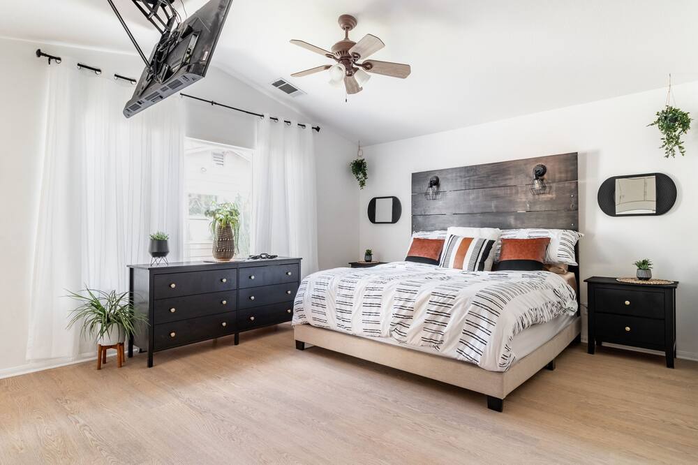 Photo of Bedroom in Wildomar