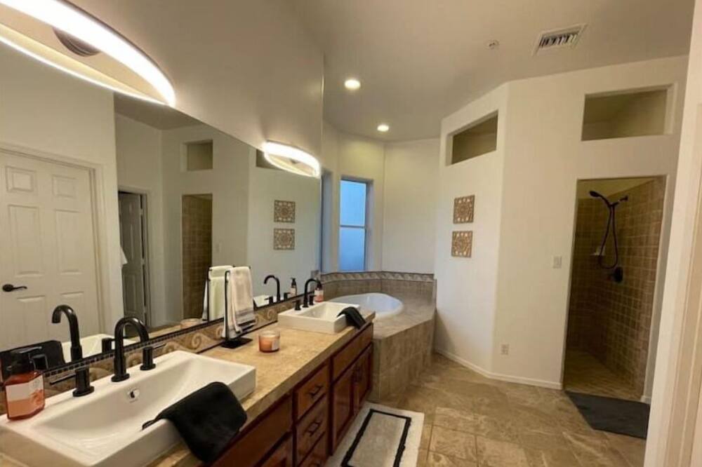 Photo of Bathroom in Yuma