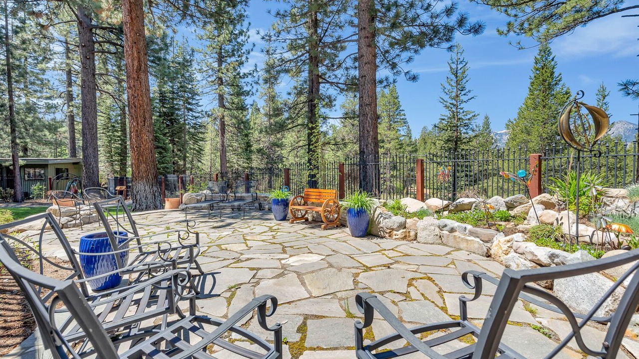 Photo of Outdoor in Country Club Estates