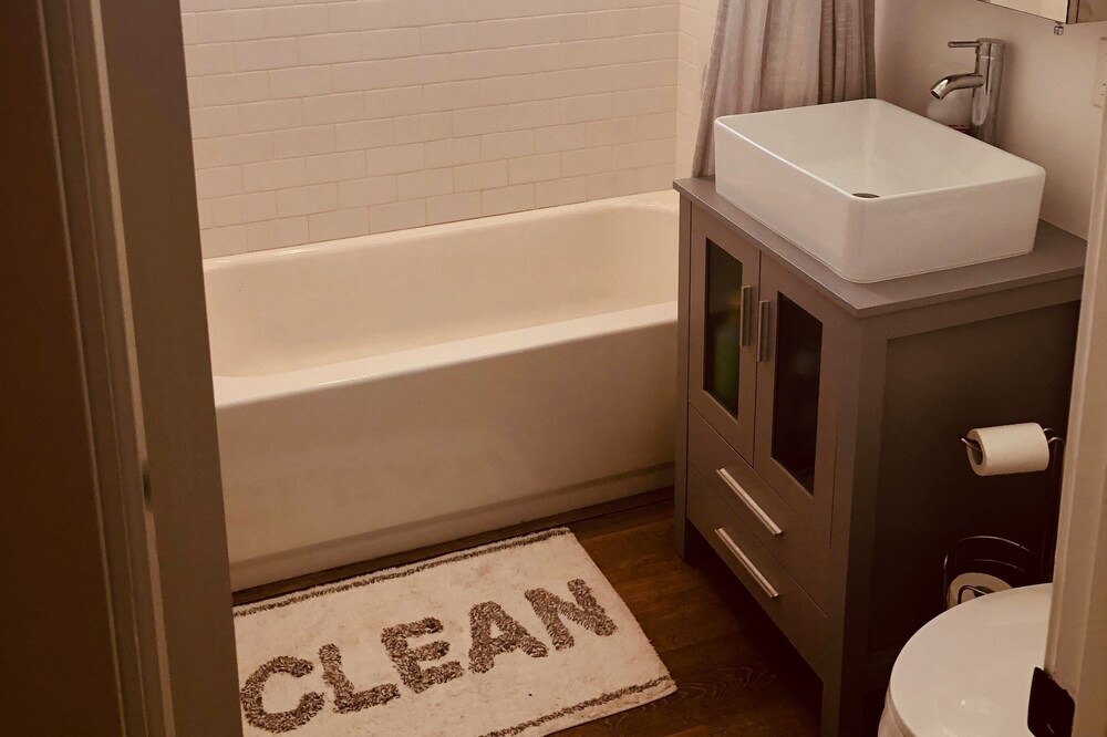 Photo of Bathroom in Alta Mesa