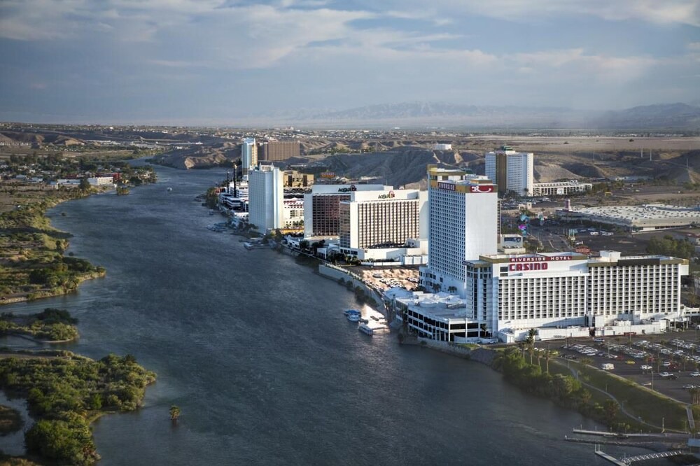 Photo of Others in Laughlin