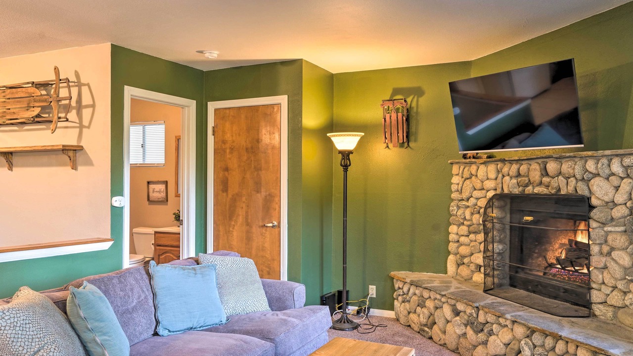 Photo of Livingroom in Twin Peaks
