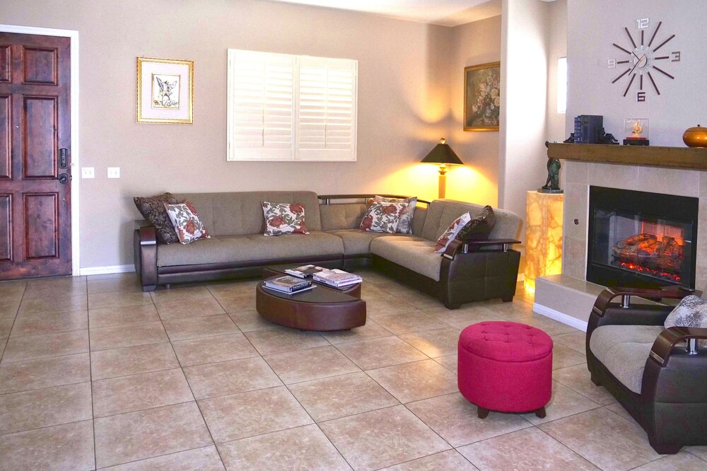 Photo of Livingroom in Desert Hot Springs