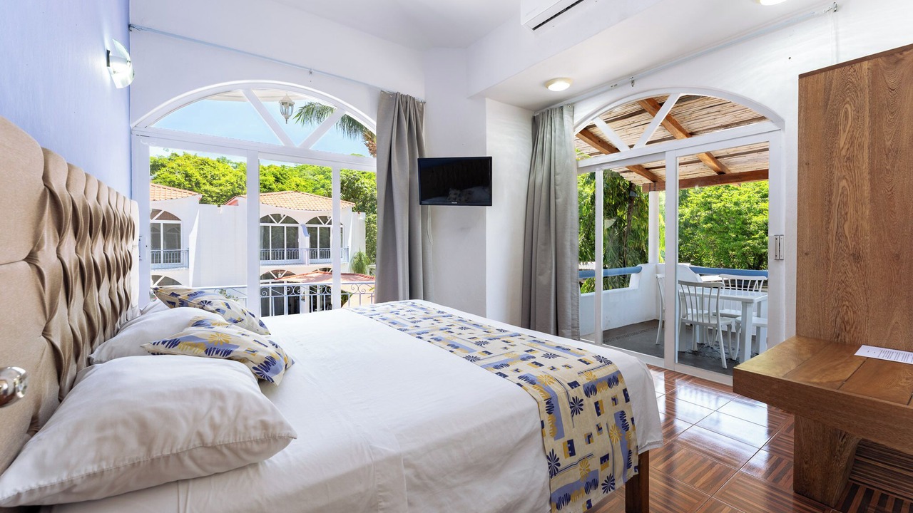 Photo of Bedroom in R
