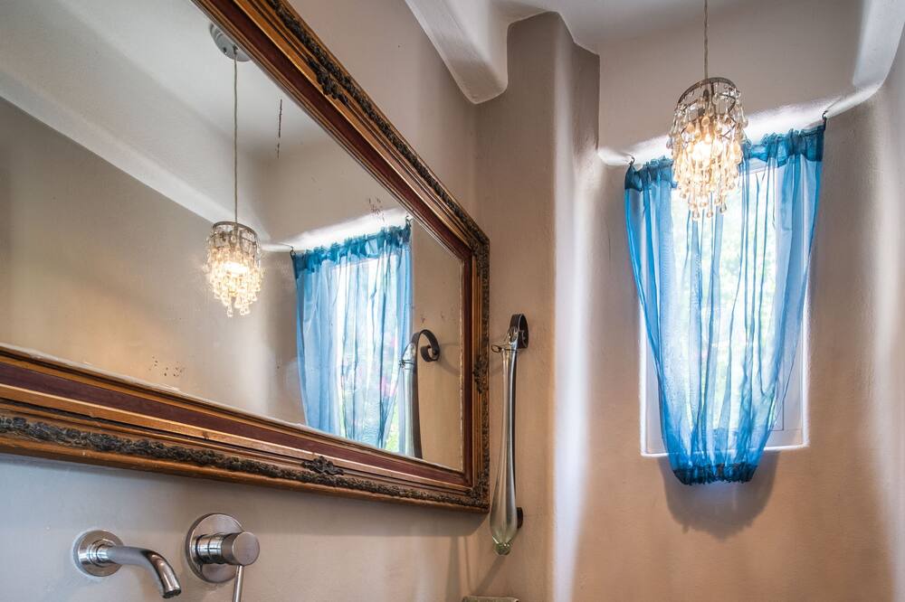 Photo of Bathroom in P Chahue
