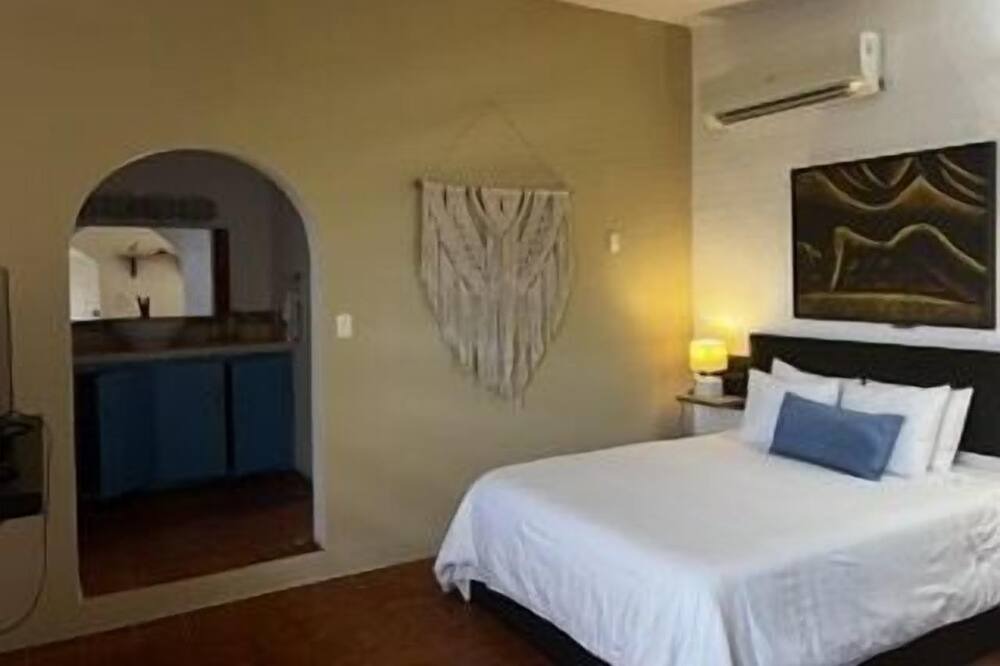 Photo of Bedroom in Colonia Andres