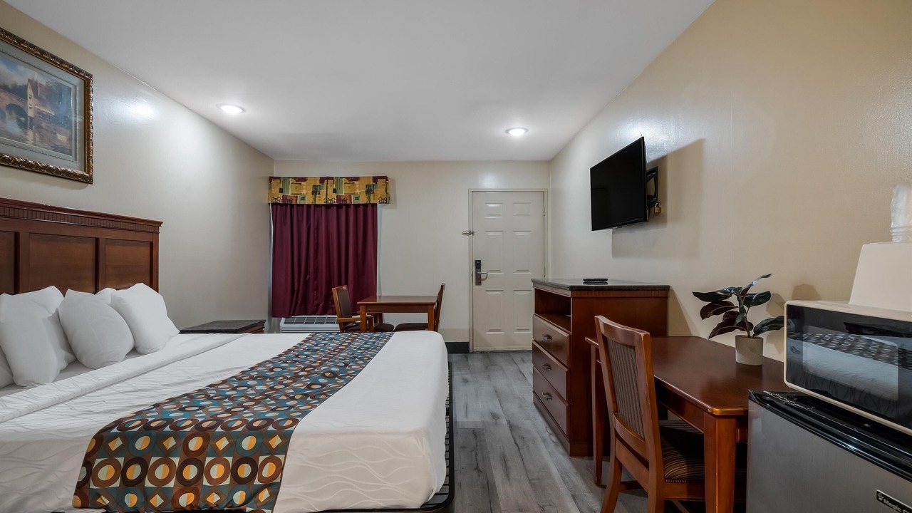 Photo of Bedroom in Redlands