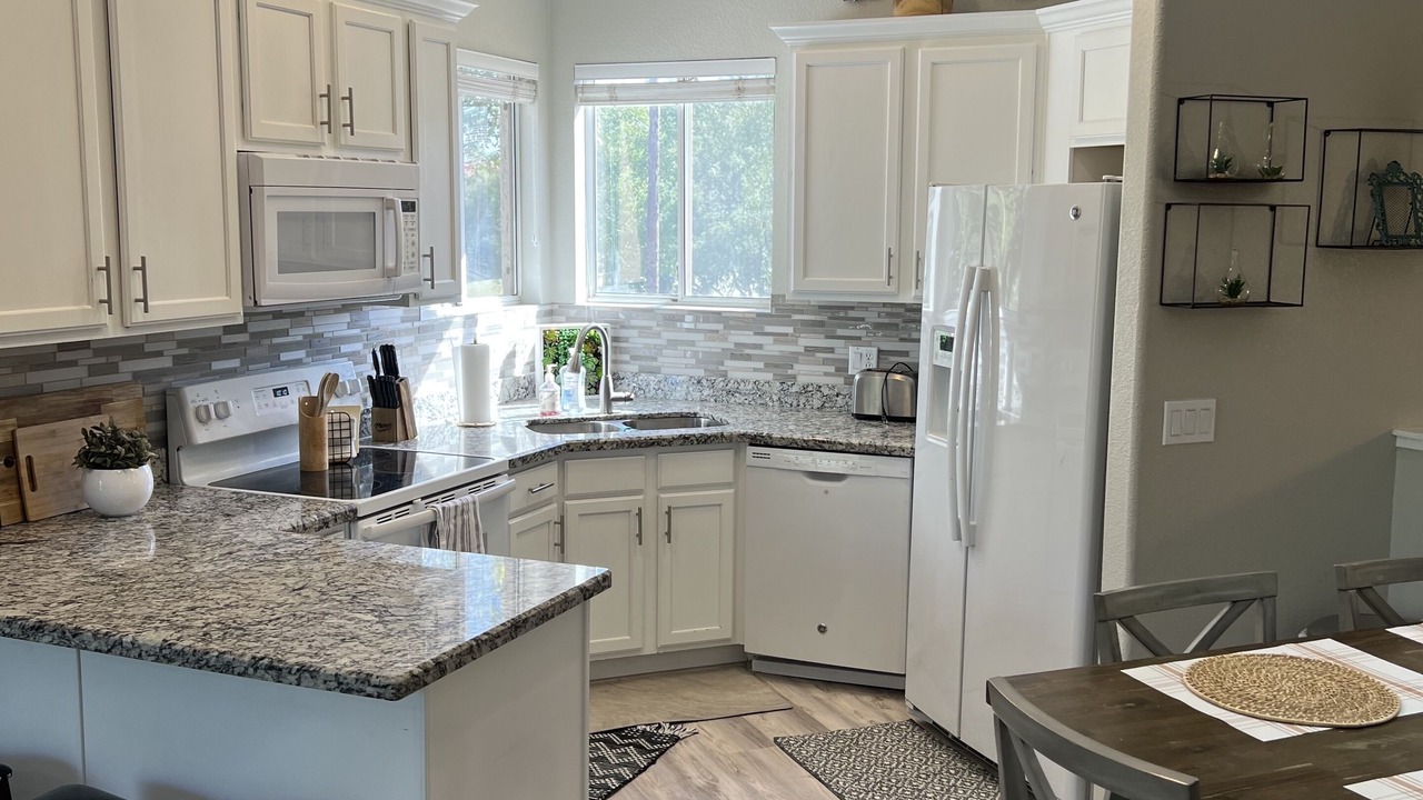 Photo of Kitchen in Superstition Springs