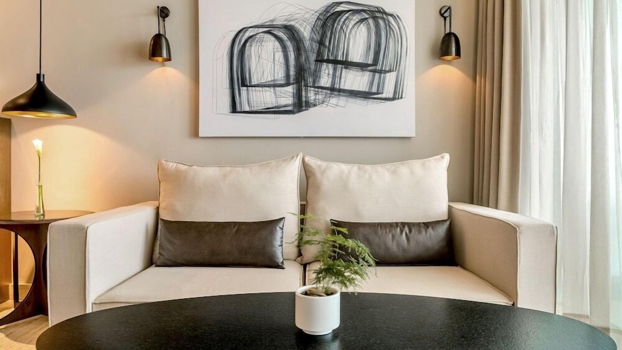 Photo of Livingroom in 12th Street