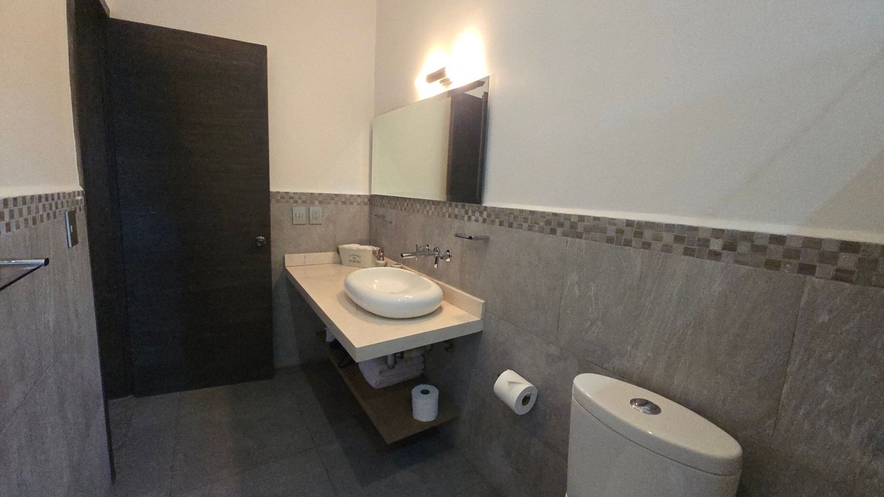Photo of Bathroom in Santeagueda