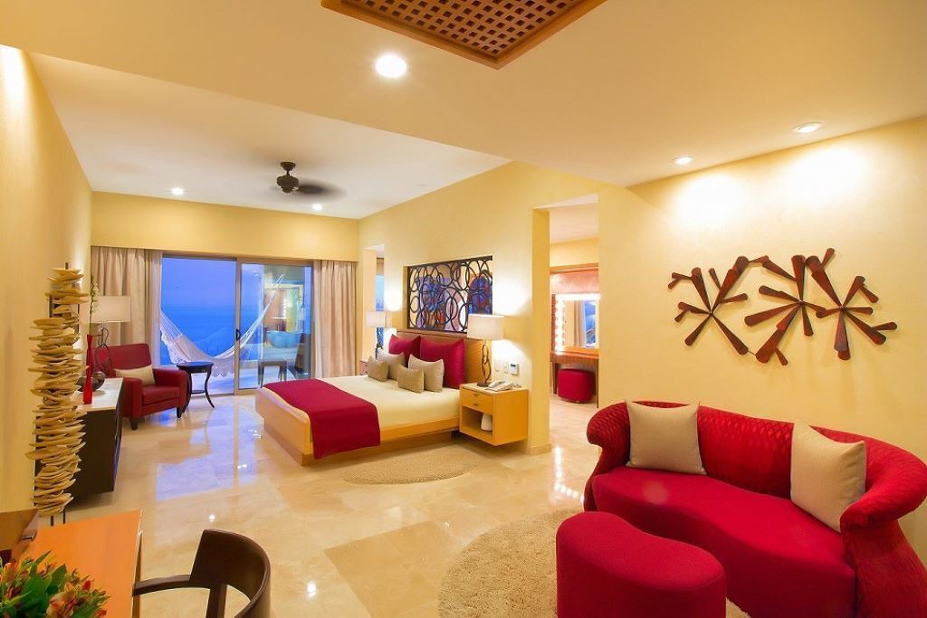 Photo of Livingroom in South Shore Hotel Area