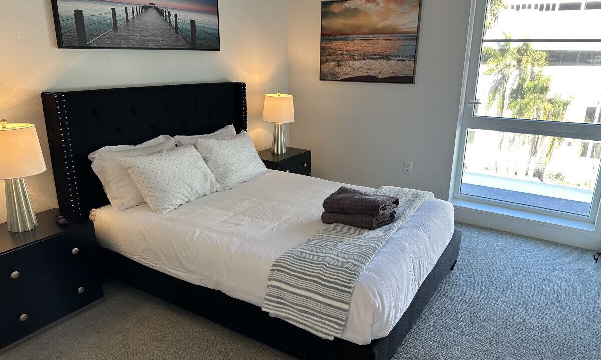 Photo of Bedroom in Downtown Long Beach