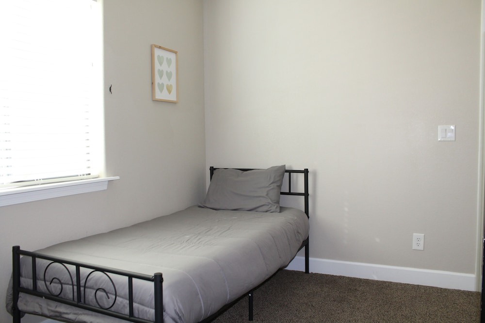 Photo of Bedroom in Fort Mohave