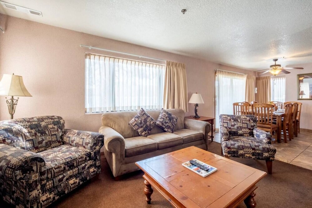 Photo of Livingroom in Patton