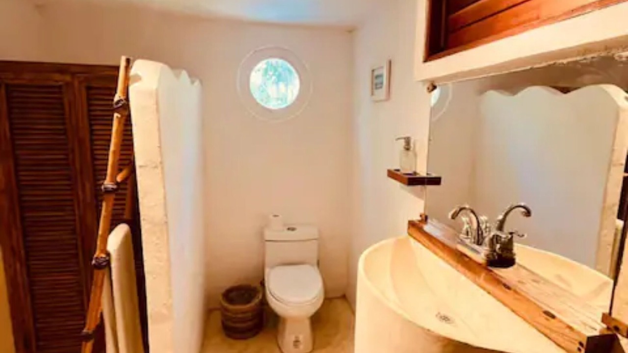 Photo of Bathroom in Zona Hotelera