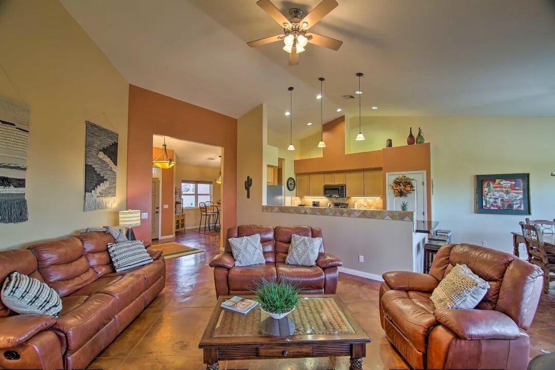Photo of Livingroom in Desert Hot Springs
