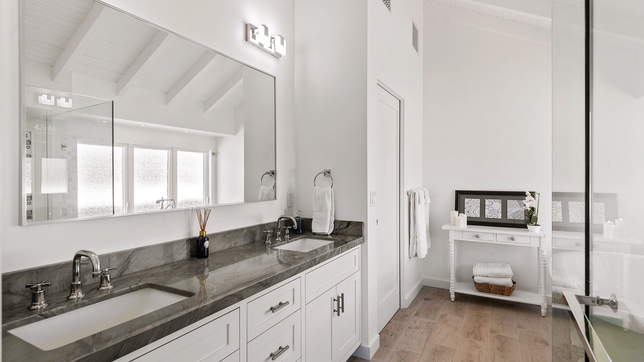 Photo of Bathroom in Carpinteria