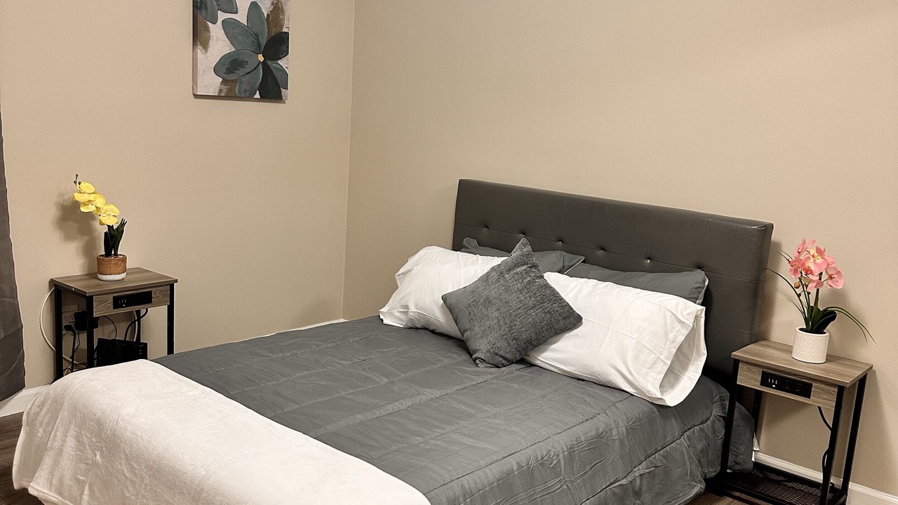Photo of Bedroom in Reseda