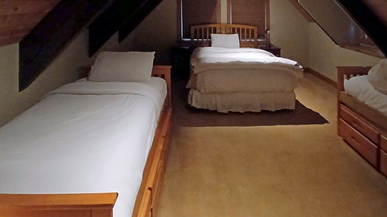 Photo of Bedroom in Lake Forest