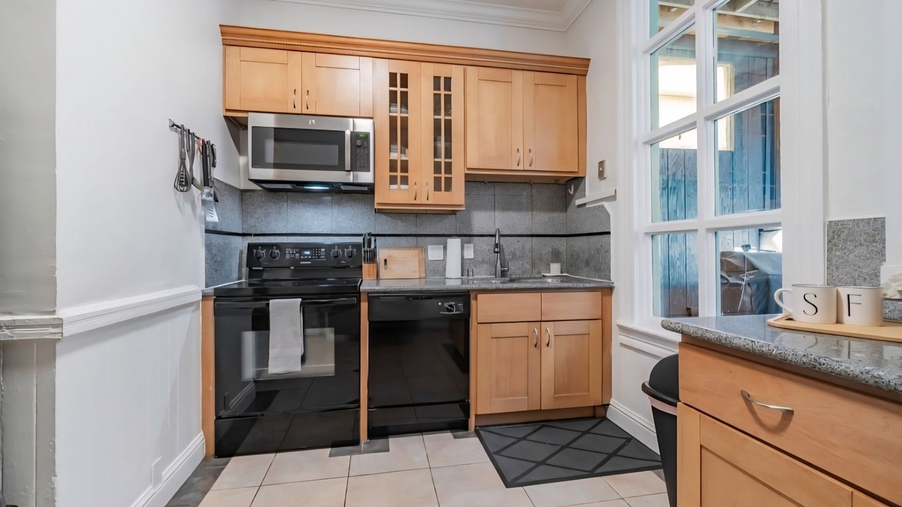 Photo of Kitchen in Haight-Ashbury
