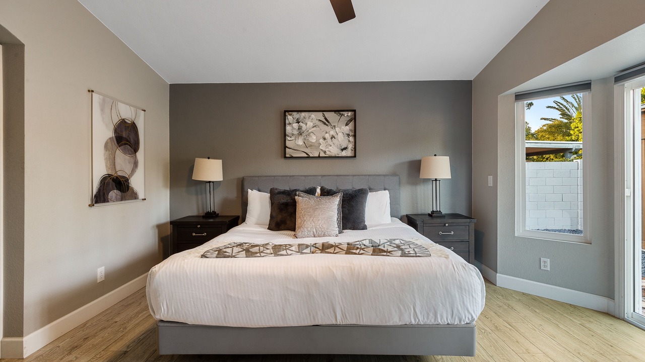 Photo of Bedroom in Summit Ridge