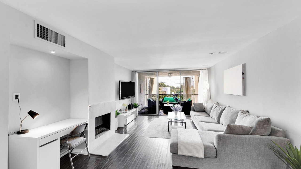 Photo of Livingroom in Norma Triangle