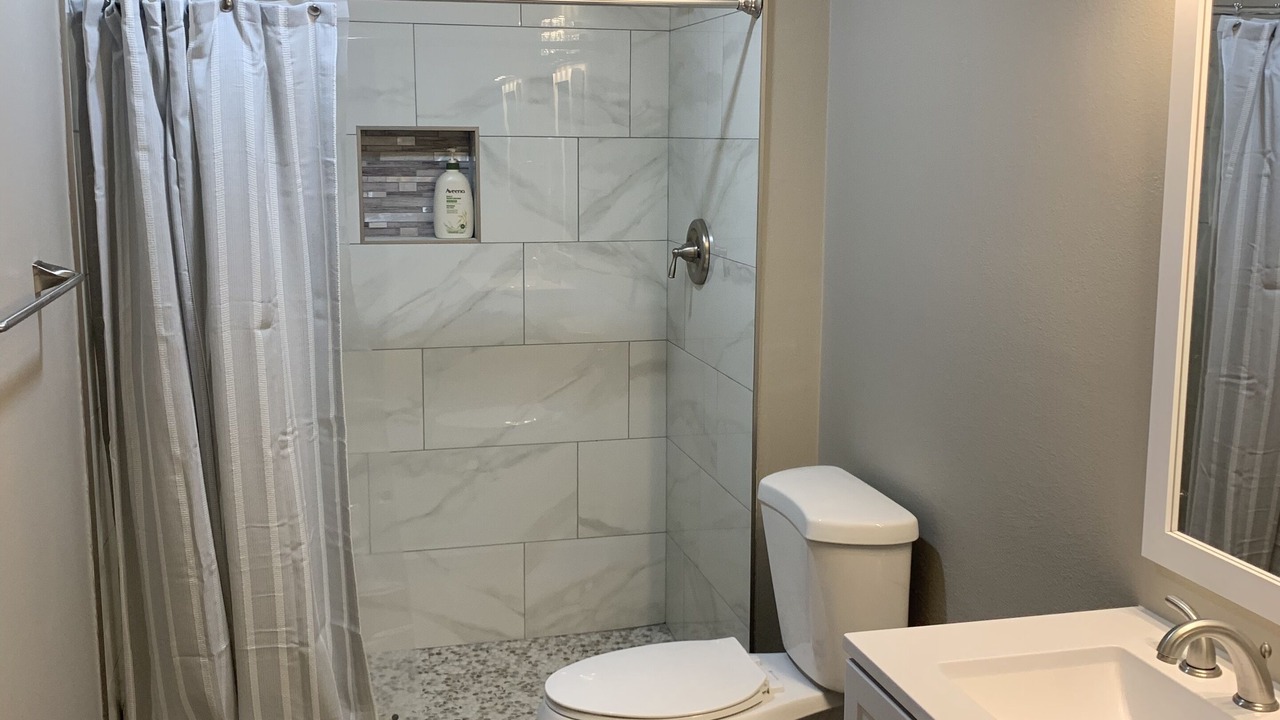Photo of Bathroom in Vista Del Valle