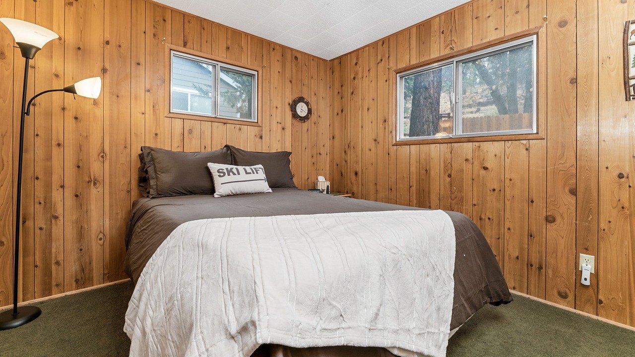 Photo of Bedroom in Moonridge