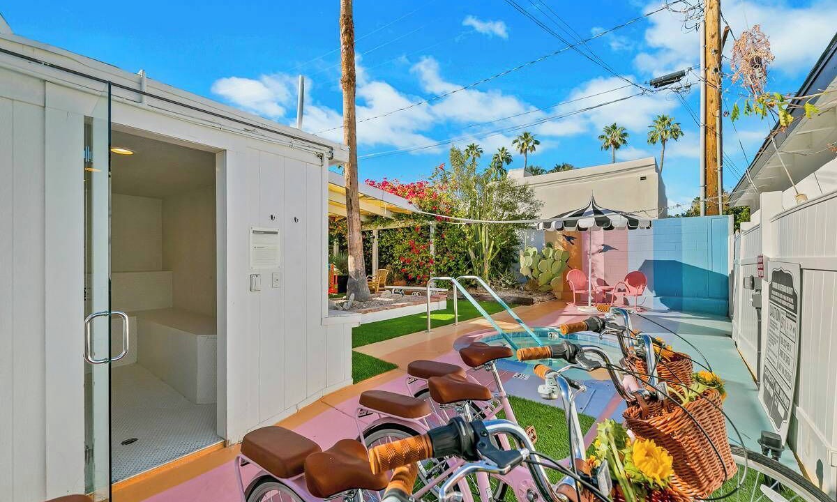 Photo of Outdoor in Tahquitz River Estates