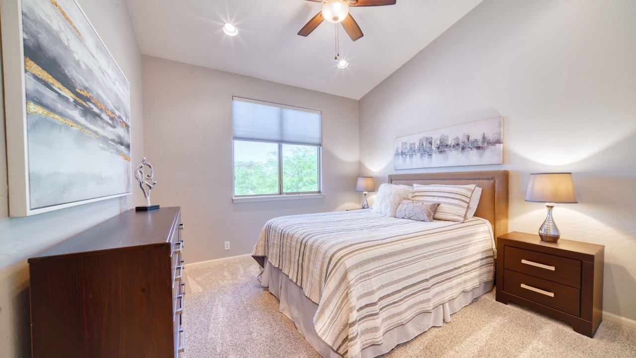 Photo of Bedroom in Scottsdale Vista Estates