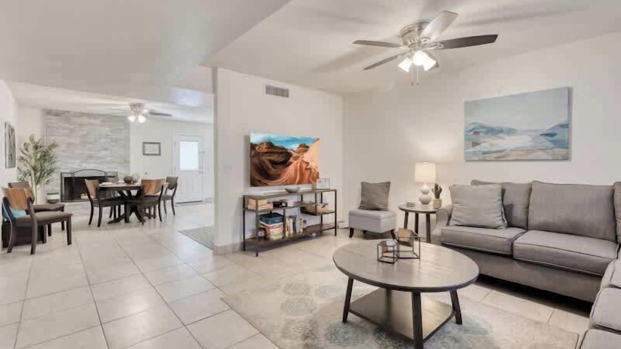 Photo of Livingroom in Roadrunner Estates East