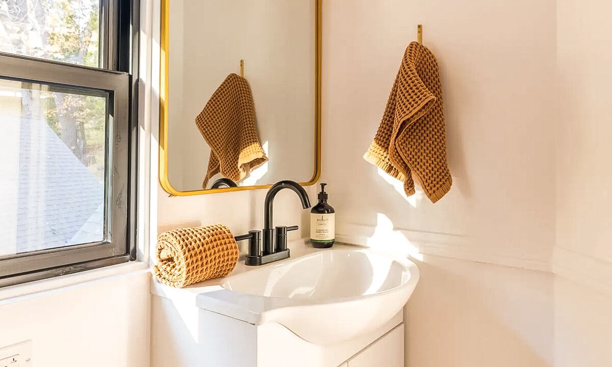 Photo of Bathroom in Cedar Glen