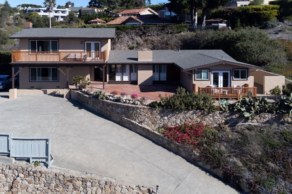 Photo of Outdoor in Mission Fields