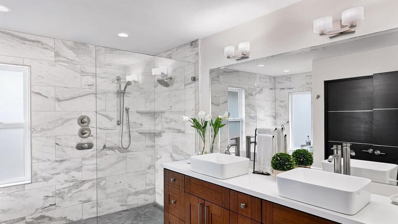 Photo of Bathroom in Carmel Meadows