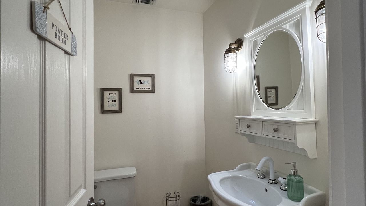 Photo of Bathroom in Oak Shores