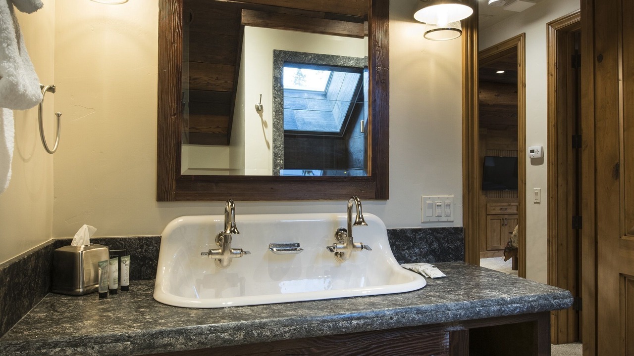 Photo of Bathroom in North Wawona