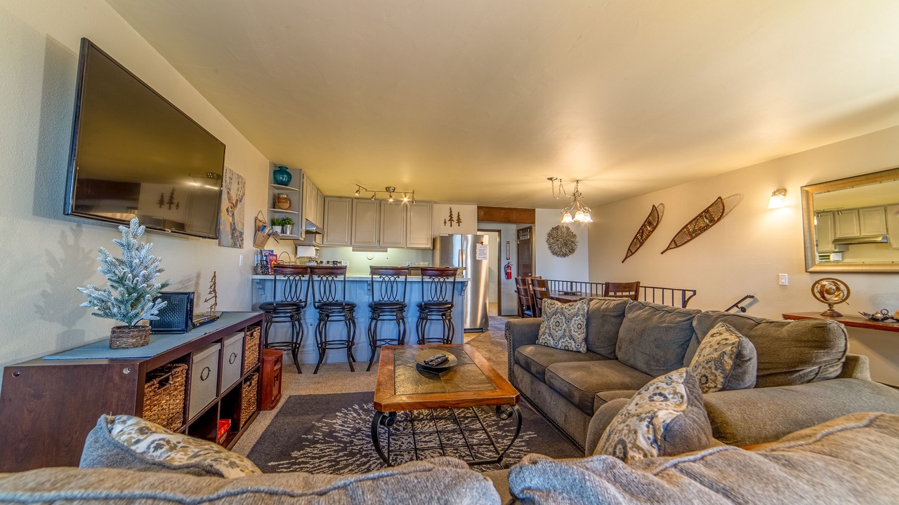 Photo of Livingroom in Mammoth Lakes