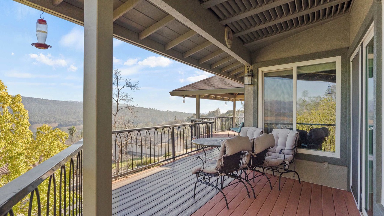 Photo of Patio Balcony in Oroville East