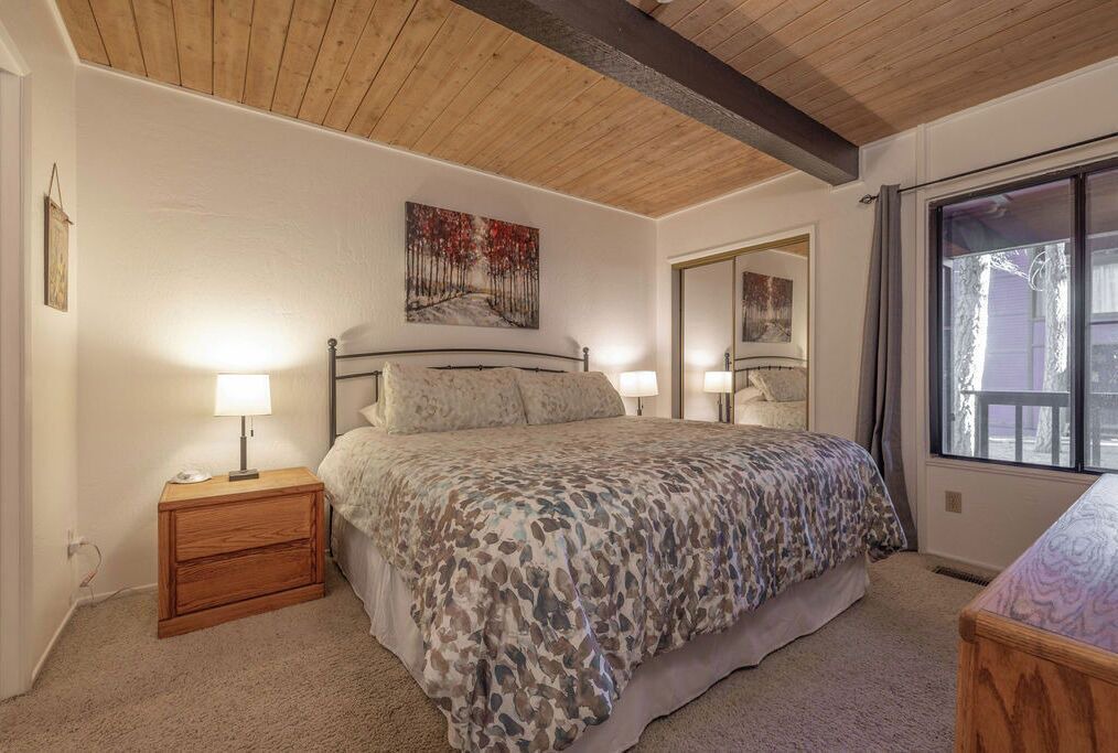 Photo of Bedroom in Big Bear Lake