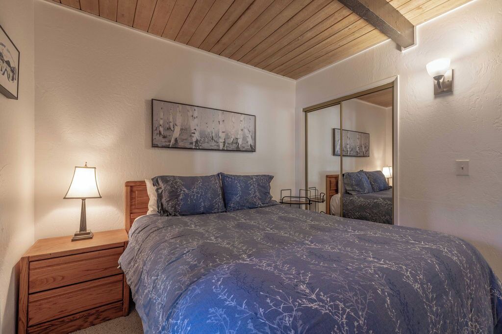 Photo of Bedroom in Big Bear Lake
