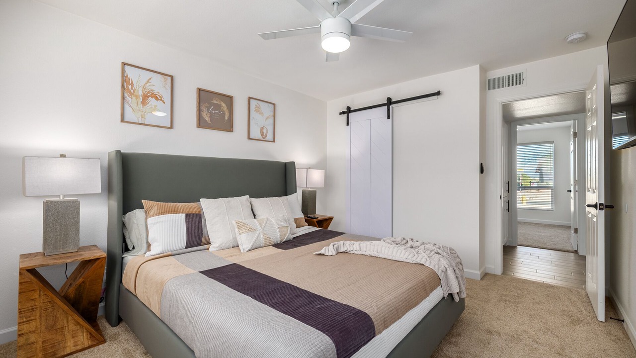 Photo of Bedroom in Paradise Valley Village