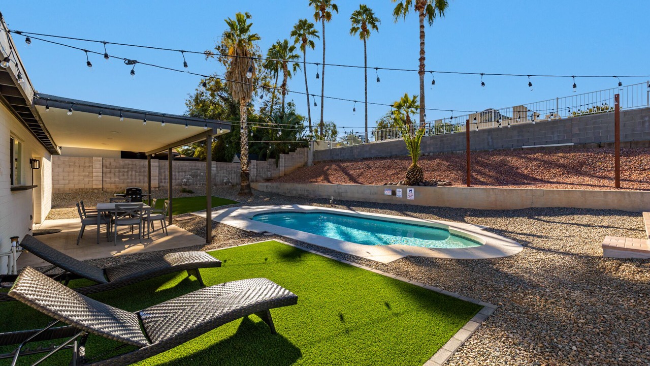 Photo of Outdoor in Paradise Valley Village
